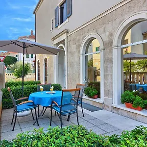https://sweet-home-apartment-split.splithotels.org